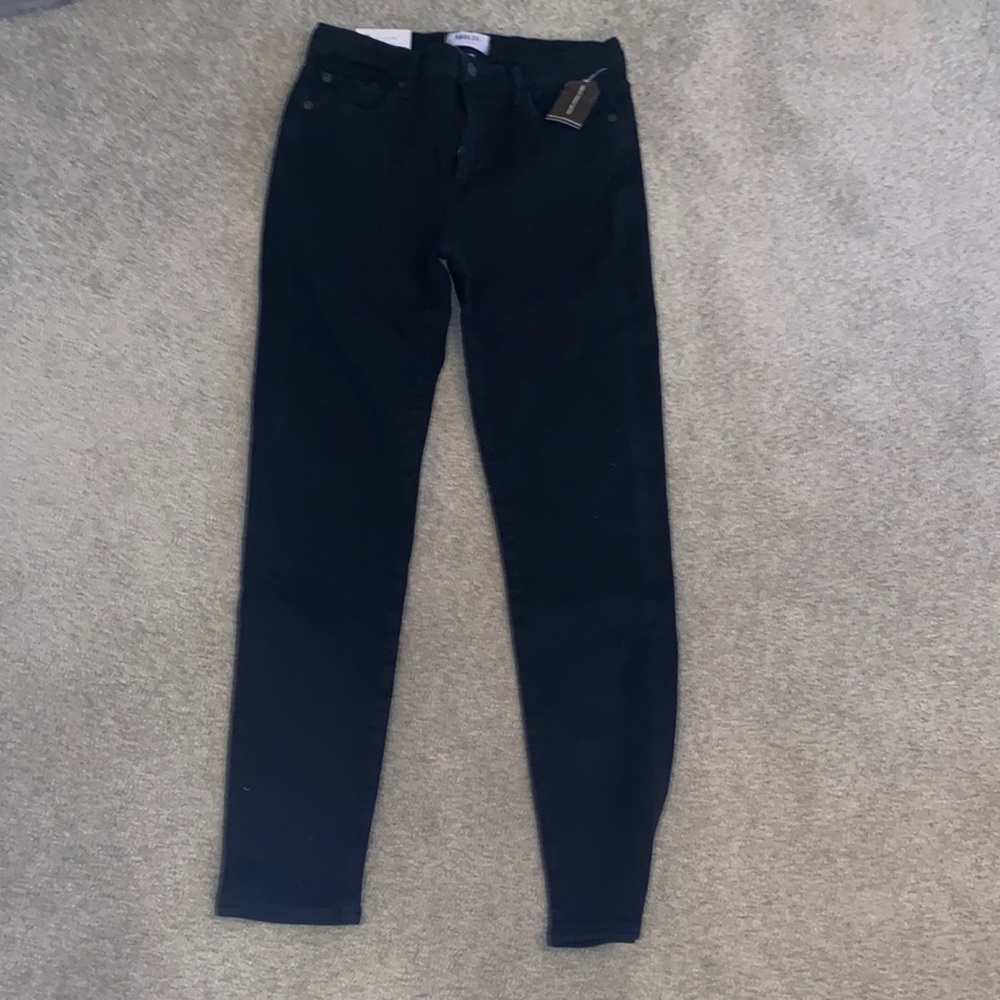 Women’s Black Mid Rise Ankle Jeans